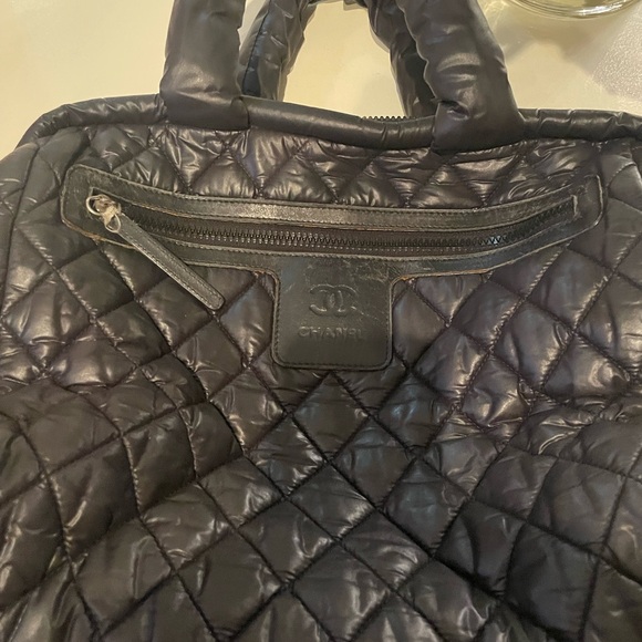 Large Chanel Puffer. Authentic - Picture 5 of 10